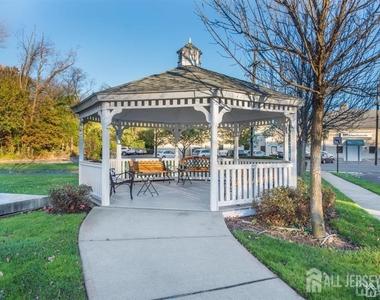 163 Liddle Avenue - Photo Thumbnail 17