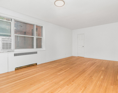 360 W 55th Street - Photo Thumbnail 2