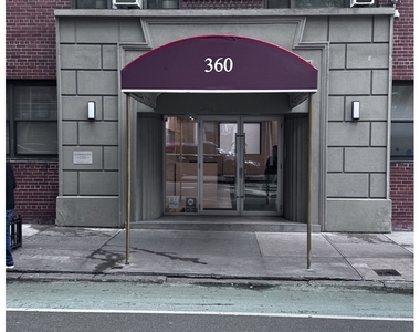 360 W 55th Street - Photo Thumbnail 1
