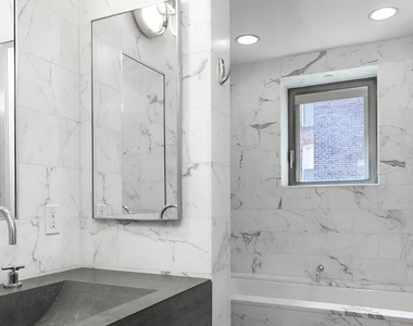 240 Park Avenue S - Photo Thumbnail 7