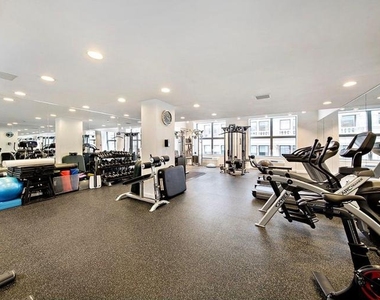 240 Park Avenue S - Photo Thumbnail 11