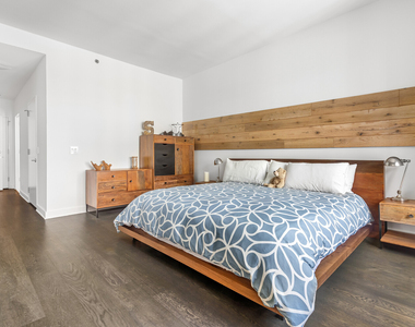 100 W 18th Street - Photo Thumbnail 9