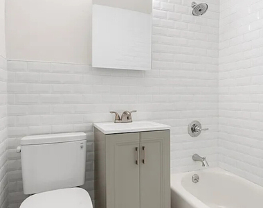 61 W 85th Street - Photo Thumbnail 4