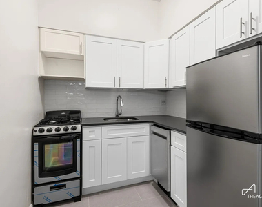 61 W 85th Street - Photo Thumbnail 3