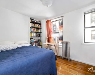 310 W 95th Street - Photo Thumbnail 3