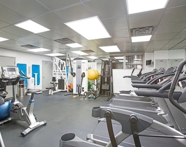 200 E 32nd Street - Photo Thumbnail 11