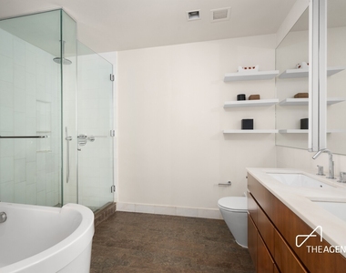 447 W 18th Street - Photo Thumbnail 6