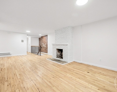 313 W 29th Street - Photo Thumbnail 3