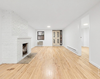 313 W 29th Street - Photo Thumbnail 1