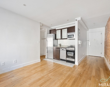 636 E 11th Street - Photo Thumbnail 10