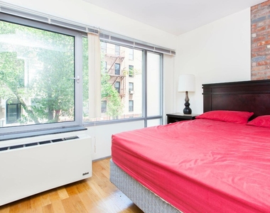 636 E 11th Street - Photo Thumbnail 15