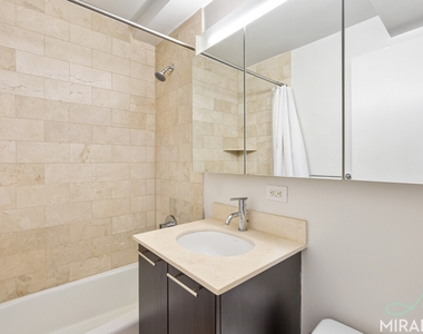 636 E 11th Street - Photo Thumbnail 12