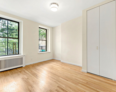  West 49th Street - Photo Thumbnail 1