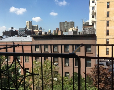 Brooklyn Heights - Photo Thumbnail 2