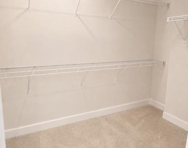 8018 Williamson Boulevard - Photo Thumbnail 18