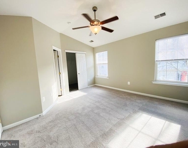 14311 Newbern Loop - Photo Thumbnail 9