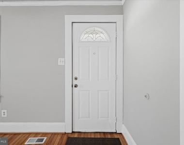 18402 Corby Street - Photo Thumbnail 9