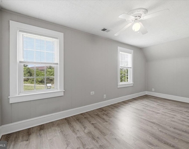 18402 Corby Street - Photo Thumbnail 36