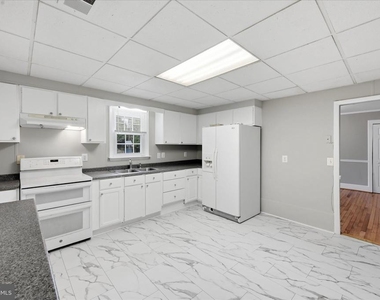 18402 Corby Street - Photo Thumbnail 22