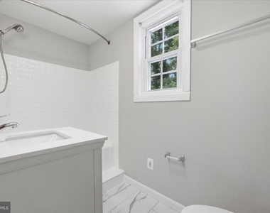18402 Corby Street - Photo Thumbnail 38
