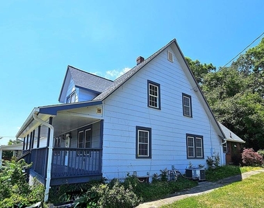 18402 Corby Street - Photo Thumbnail 3
