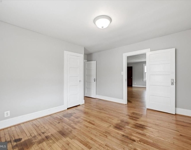 18402 Corby Street - Photo Thumbnail 16