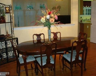 5106 Higgins Drive - Photo Thumbnail 3