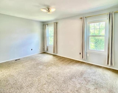 18 Brookmeade Court - Photo Thumbnail 15