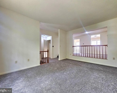 4719 Gainsborough Drive - Photo Thumbnail 3