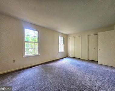4719 Gainsborough Drive - Photo Thumbnail 13