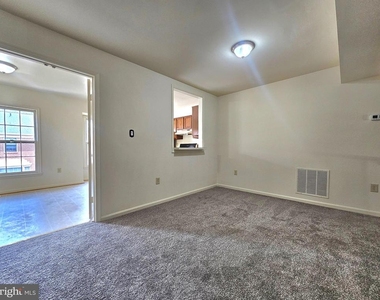 4719 Gainsborough Drive - Photo Thumbnail 5