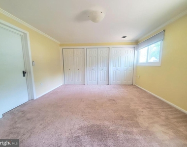 4517 Mayfield Drive - Photo Thumbnail 21