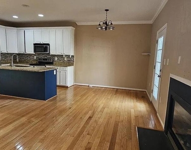 2501 Golden Harvest Court - Photo Thumbnail 2