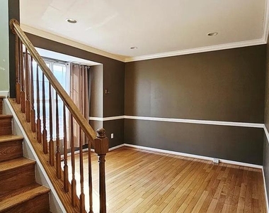 2501 Golden Harvest Court - Photo Thumbnail 6