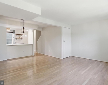 1660 Harvest Green Court - Photo Thumbnail 9