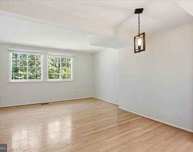 1660 Harvest Green Court - Photo Thumbnail 8