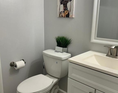 1805 Westwind Way - Photo Thumbnail 10
