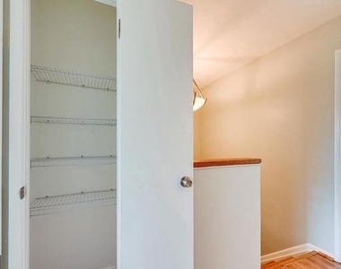 1805 Westwind Way - Photo Thumbnail 12