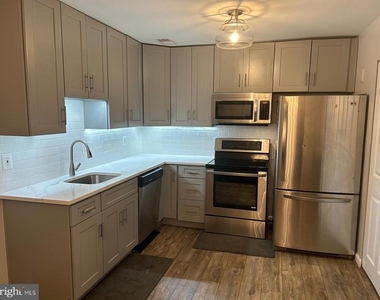 1805 Westwind Way - Photo Thumbnail 4