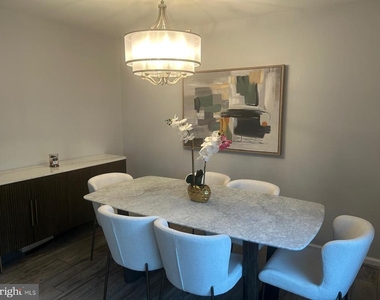 1805 Westwind Way - Photo Thumbnail 8