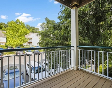 6533 Grange Lane - Photo Thumbnail 12