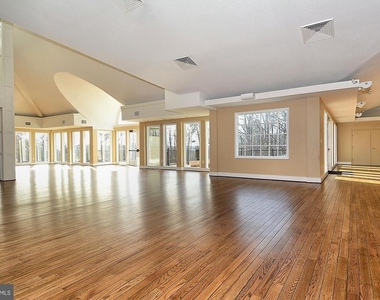 6533 Grange Lane - Photo Thumbnail 39