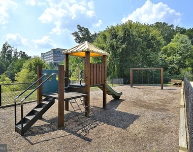 6533 Grange Lane - Photo Thumbnail 27
