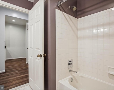 6533 Grange Lane - Photo Thumbnail 23