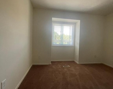 3828 Miramonte Place - Photo Thumbnail 13