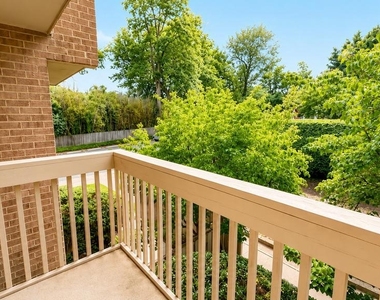 2473 Glengyle Drive - Photo Thumbnail 18