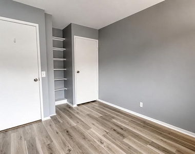 2473 Glengyle Drive - Photo Thumbnail 15