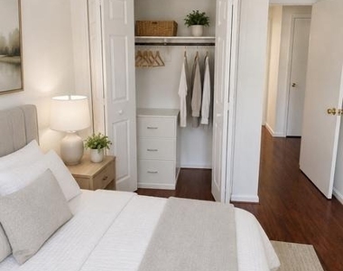 6152 Strasburg Drive - Photo Thumbnail 5