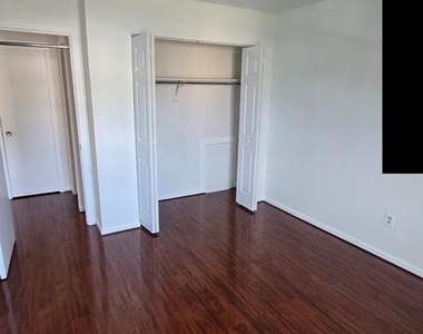 6152 Strasburg Drive - Photo Thumbnail 18