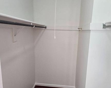 6152 Strasburg Drive - Photo Thumbnail 16